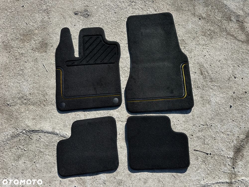Dywaniki Welurowe Premium Renault Twingo III Komplet Oryginał - 1