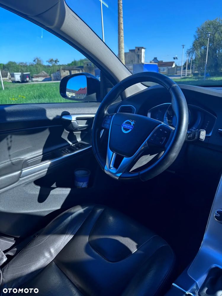 Volvo V60 Cross Country D3 Drive-E Summum - 19