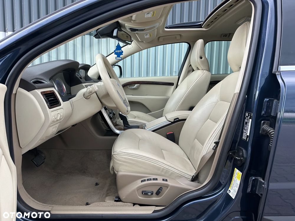 Volvo XC 70 3.2 AWD Summum - 17
