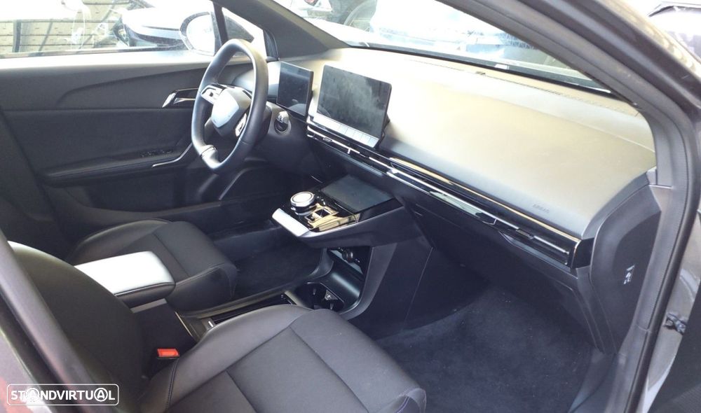 MG MG4 64 kWh Luxury - 13