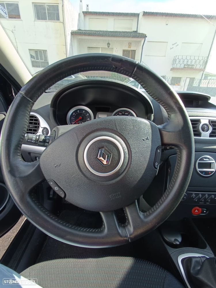 Renault Clio Break 1.2 TCE Dynamique S - 26