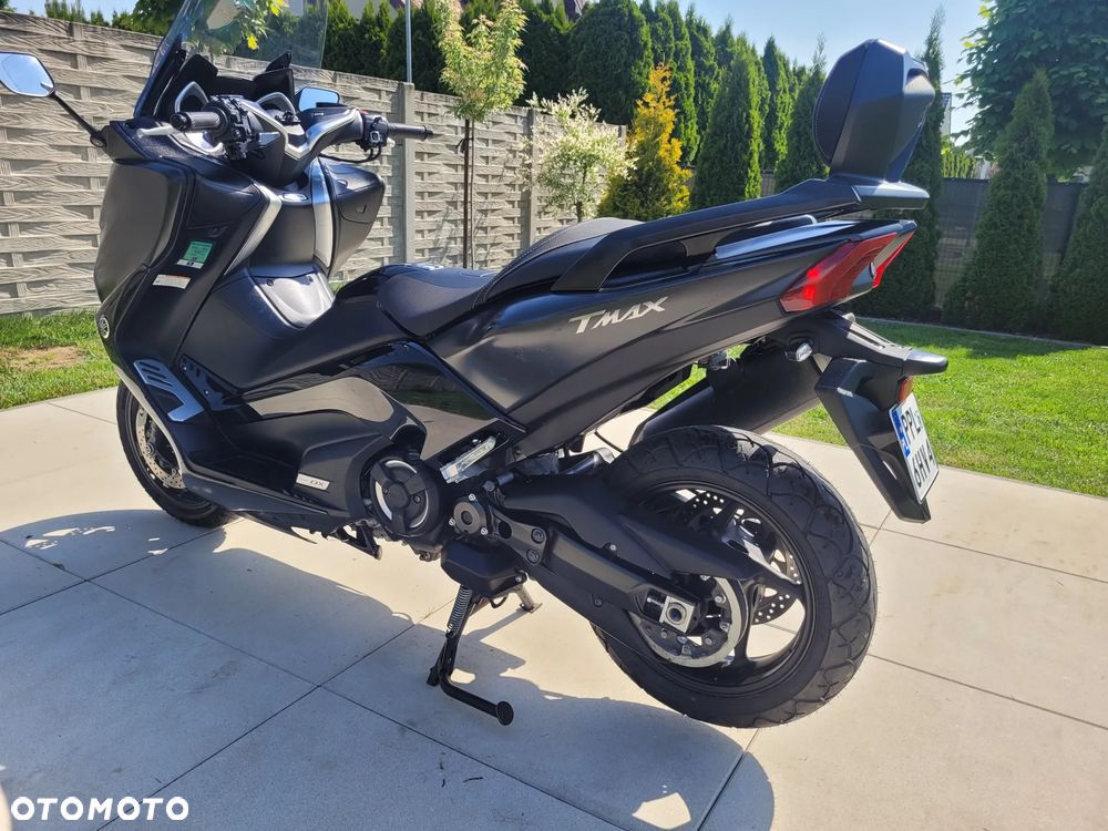 Yamaha Tmax - 12