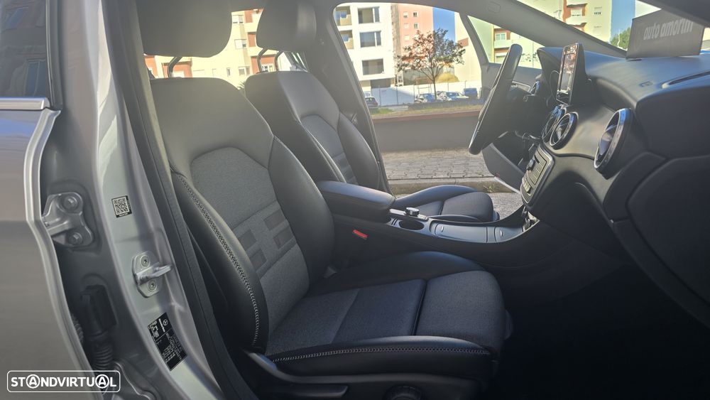 Mercedes-Benz GLA 200 CDi Urban Aut. - 24