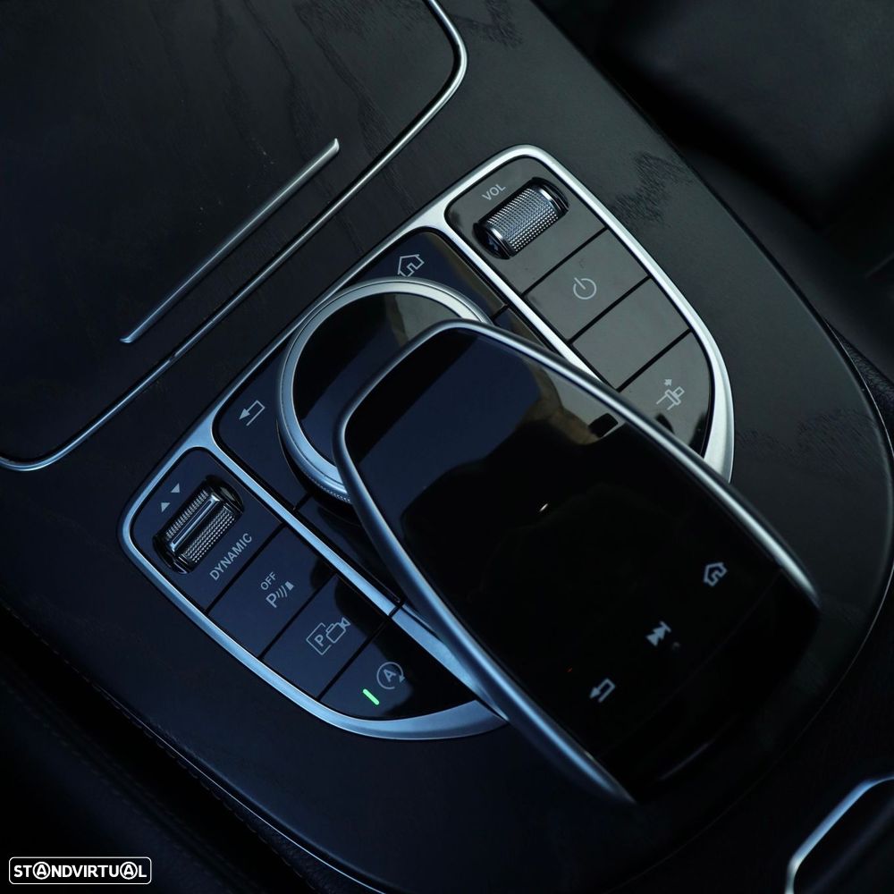 Mercedes-Benz E 300 d AMG Line - 23