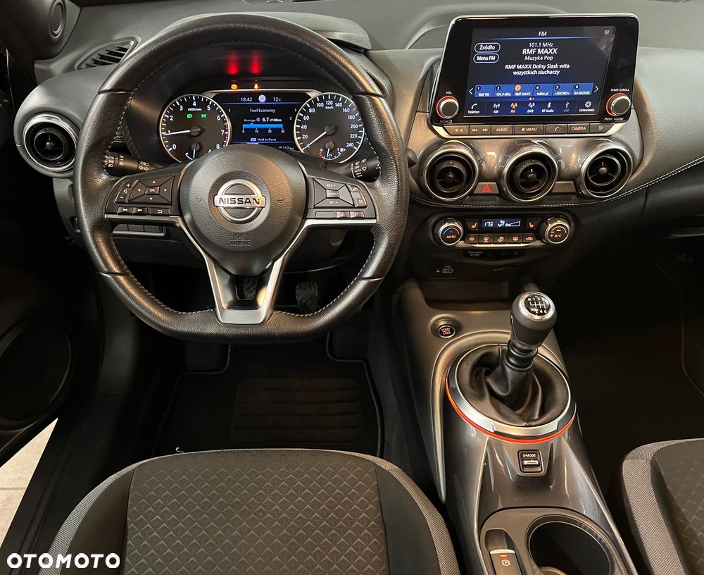 Nissan Juke 1.0 DIG-T N-Connecta - 28