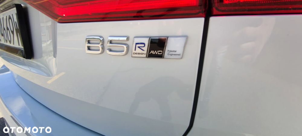 Volvo XC 60 B5 B AWD R-Design - 30
