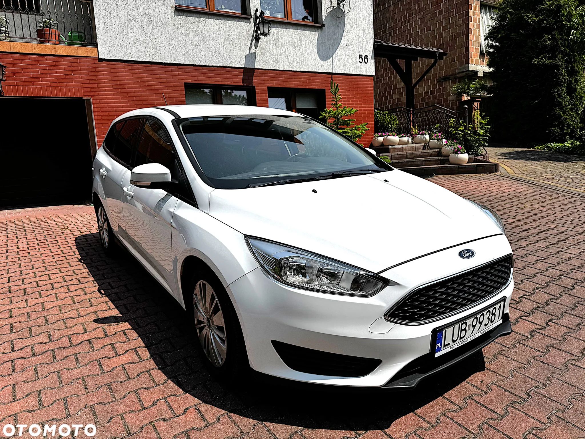 Ford Focus Turnier 1.0 EcoBoost Start-Stopp-System ACTIVE DESIGN - 1