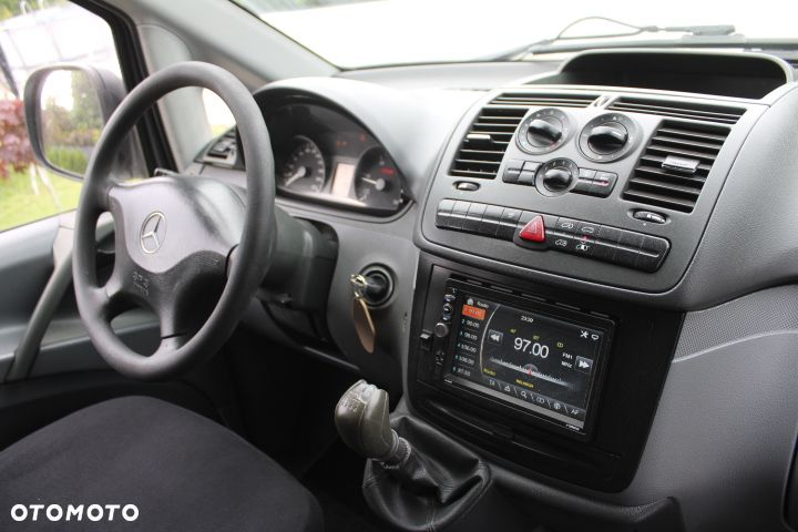 Mercedes-Benz VITO 109 / 2,2 CDI_ŁADNY_ZERO RDZY_2009 Rok_KLIMATYZACJA_DOKA_DUBEL_ZAREJESTROWANY_ - 10