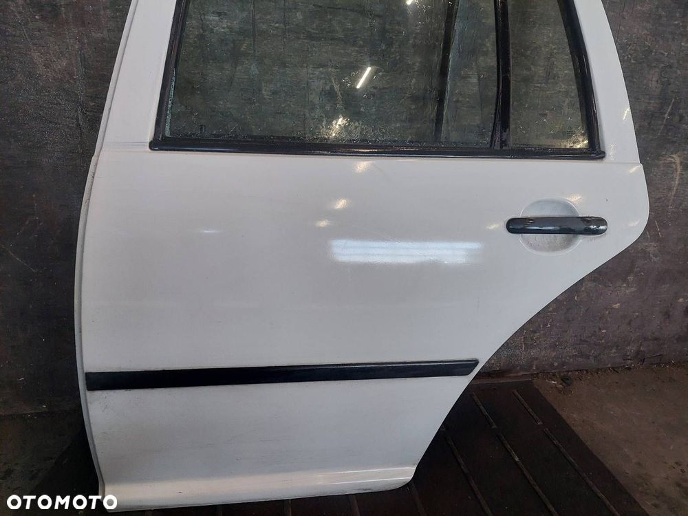 DRZWI KOMPLETNE LEWY TYŁ VOLKSWAGEN GOLF IV LB9A - 2