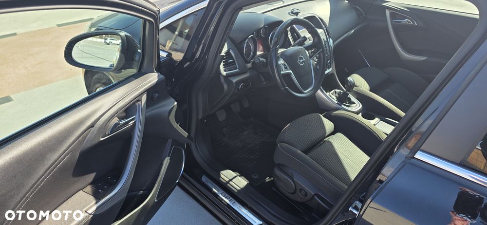 Opel Astra 1.6 Turbo Innovation - 9