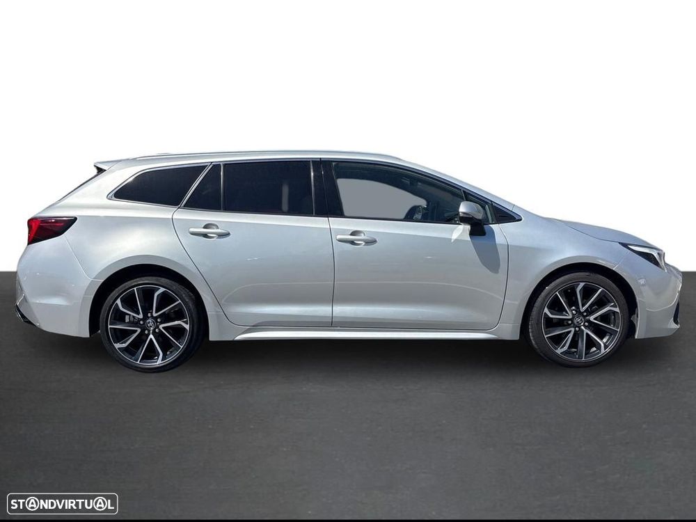 Toyota Corolla Touring Sports - 19