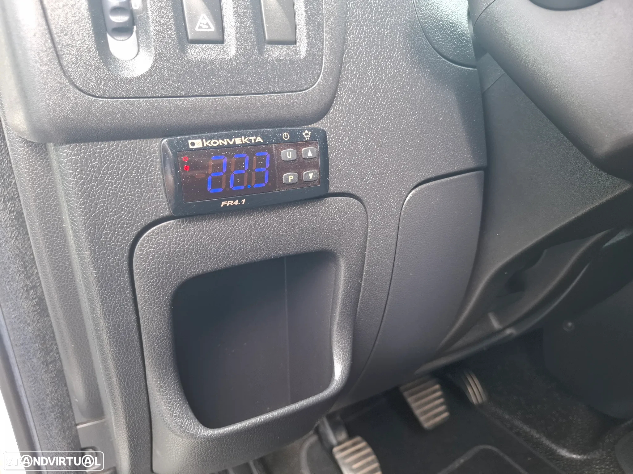 Renault MASTER 2.3DTI C/PLATAFORMA E MOTOR FRIO - 21
