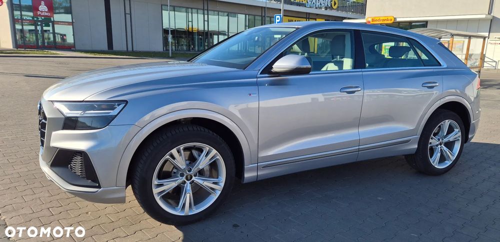 Audi Q8 - 2