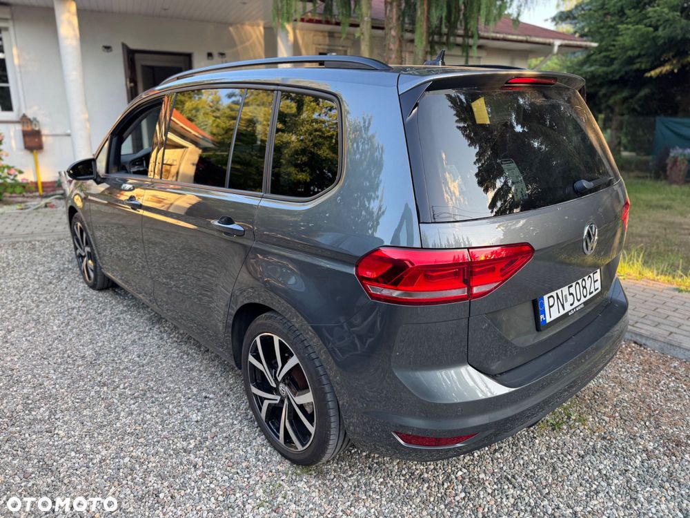 Volkswagen Touran - 2