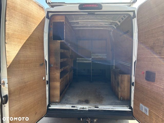 Peugeot Boxer 7 osób - 10