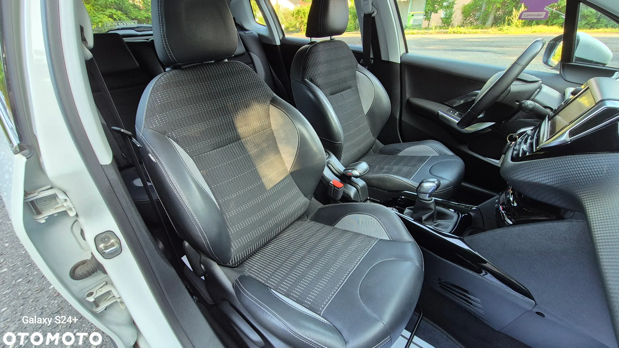 Peugeot 2008 1.6 BlueHDi Allure - 17
