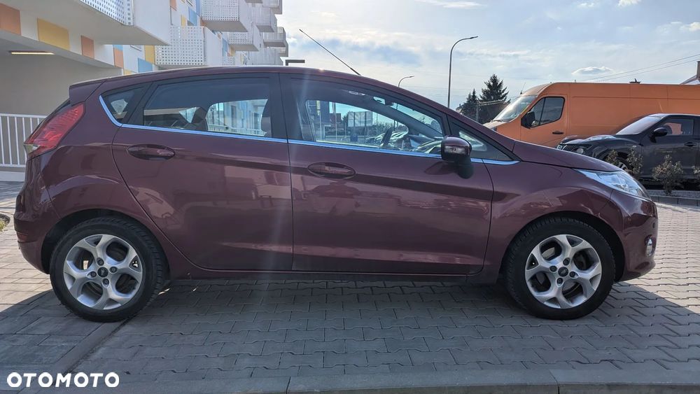 Ford Fiesta 1.4 Champions Edition - 31