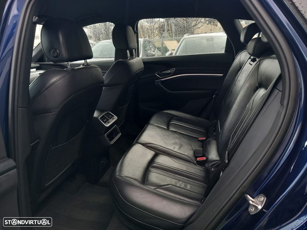 Audi e-tron 55 quattro S line - 24