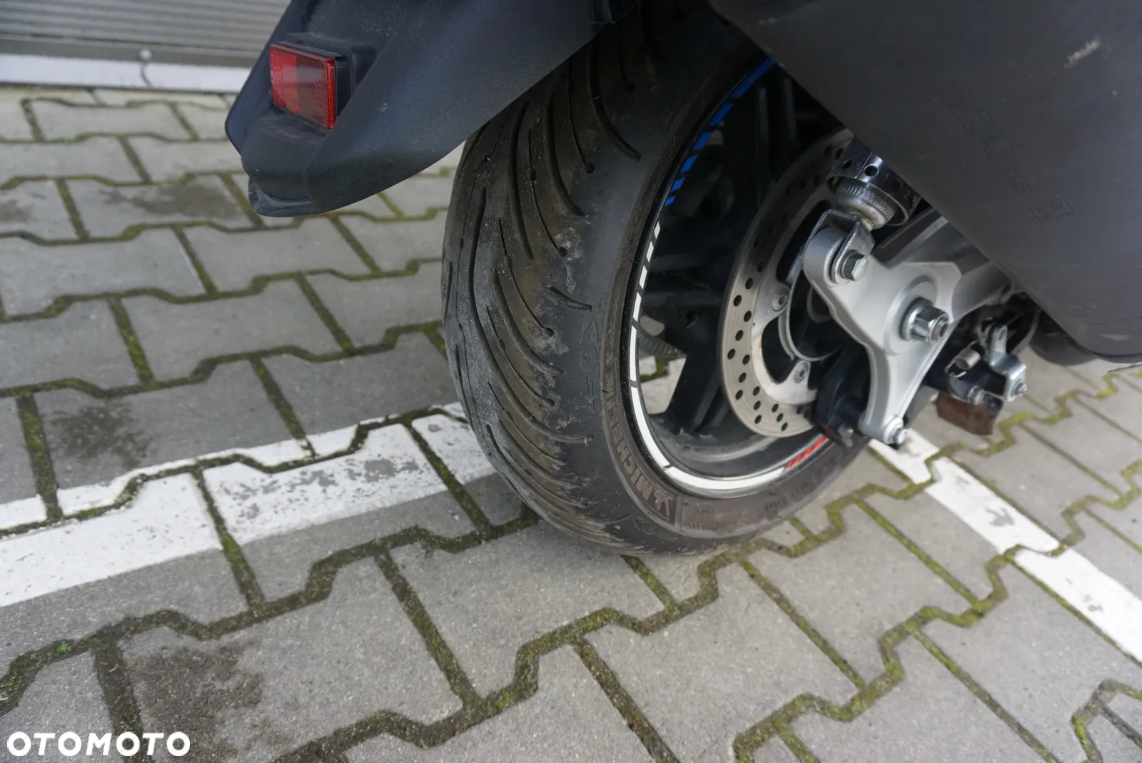 Suzuki Burgman - 11