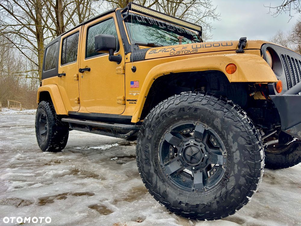 Jeep Wrangler 3.6 Unlim Sahara - 25