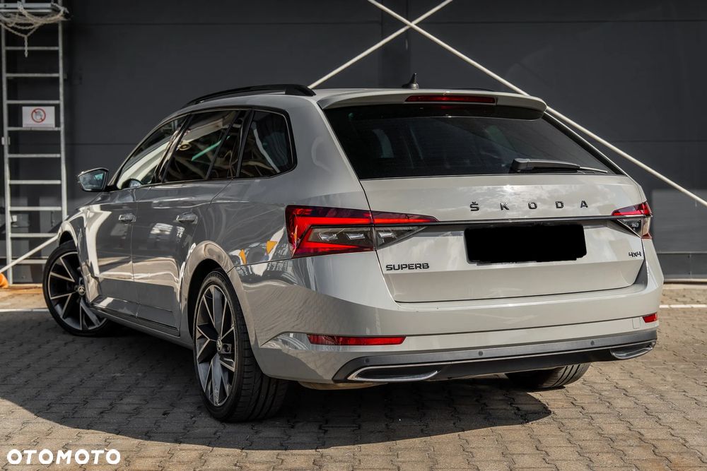 Skoda Superb Combi 2.0 TDI 4x4 DSG Sportline - 4