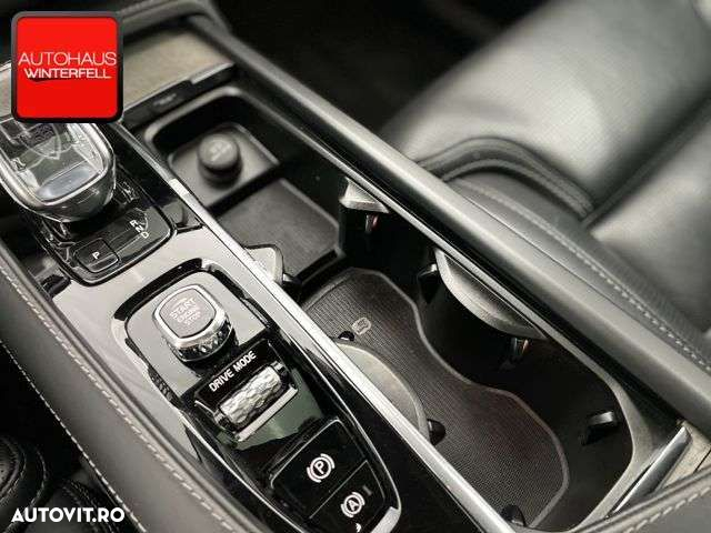 Volvo XC 90 - 32