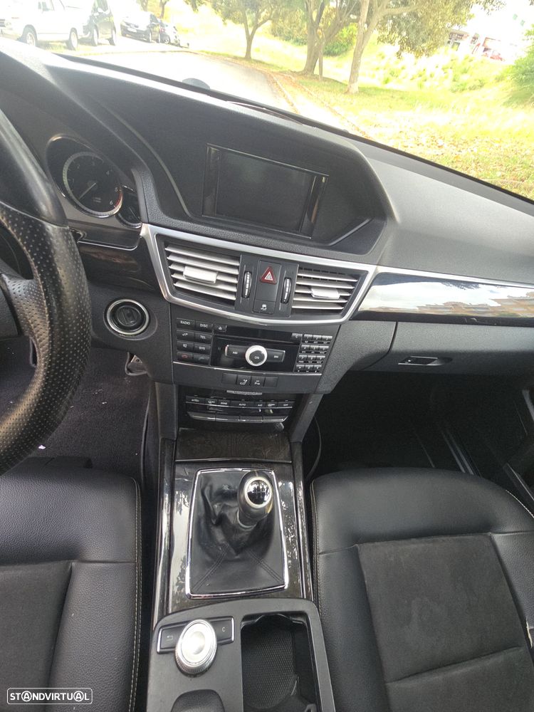 Mercedes-Benz E 250 CDI Elegance BlueEfficiency - 23