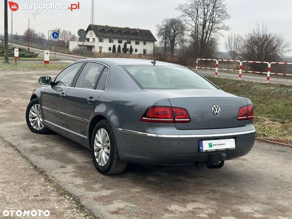 Volkswagen Phaeton - 34