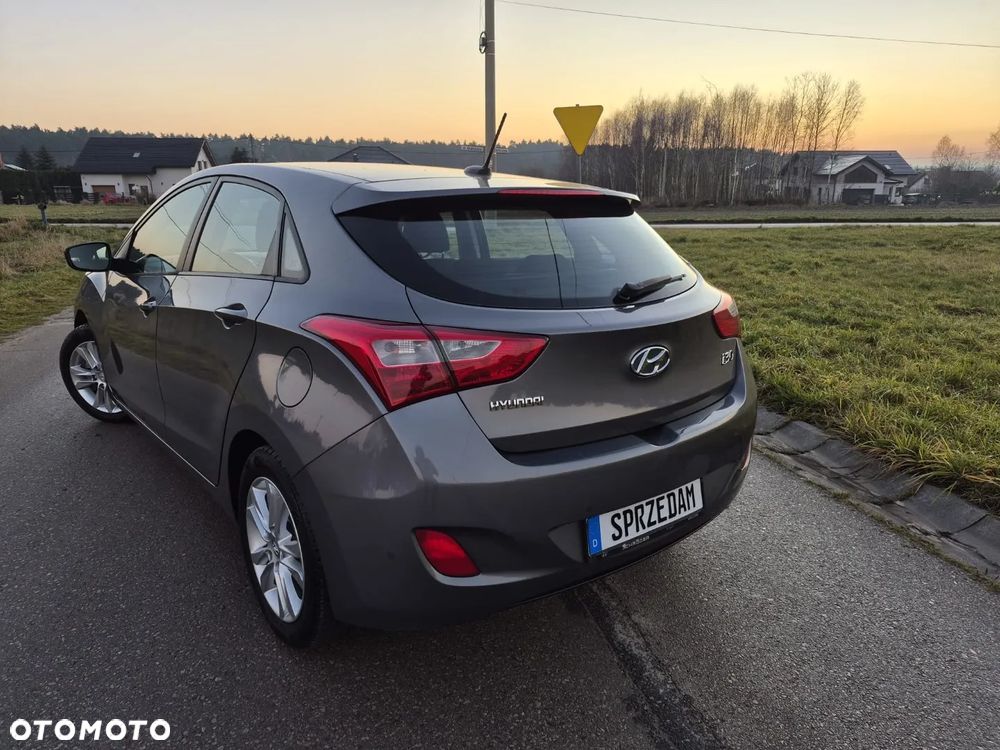 Hyundai i30 1.4 Premium - 8