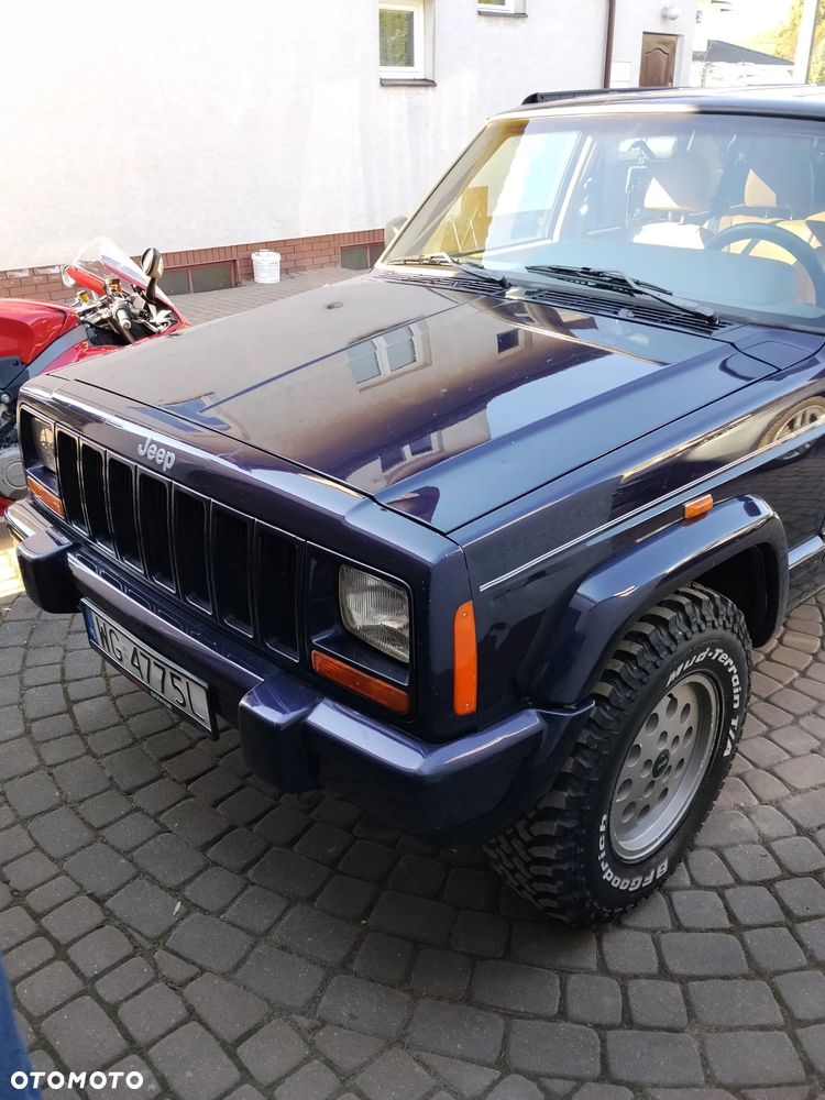 Jeep Cherokee 4.0 Limited - 11