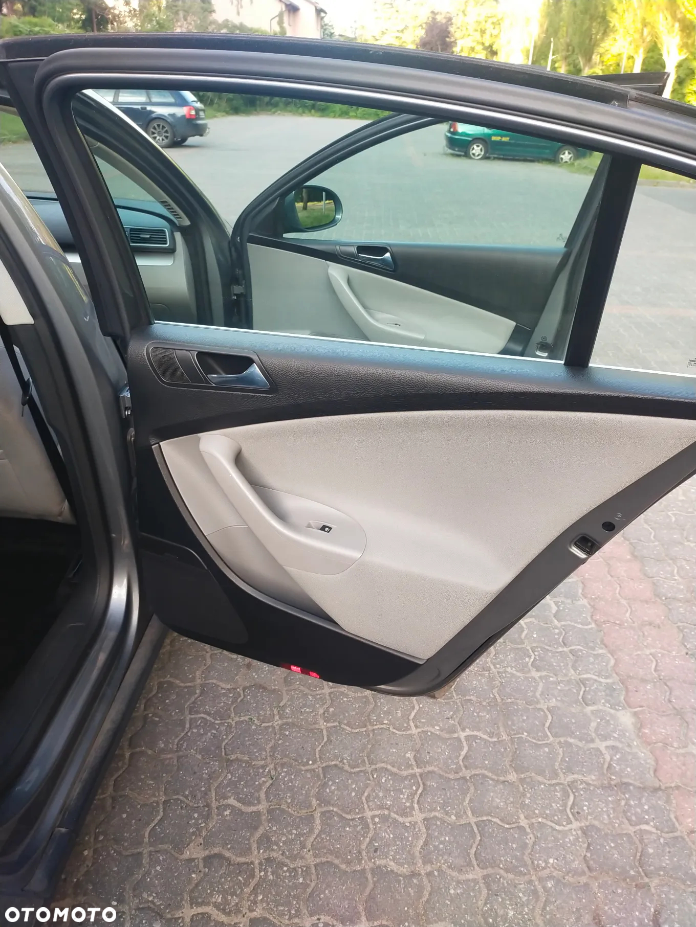 Volkswagen Passat 1.6 FSI Highline - 10