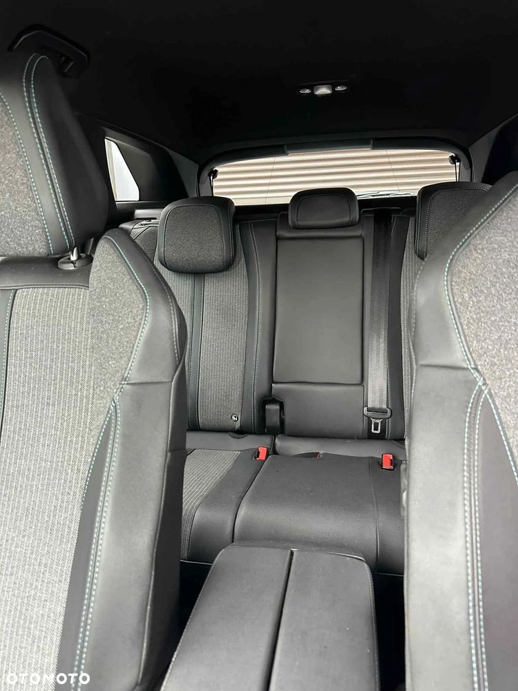 Peugeot 3008 BlueHDi 130 Stop & Start EAT8 Allure - 17