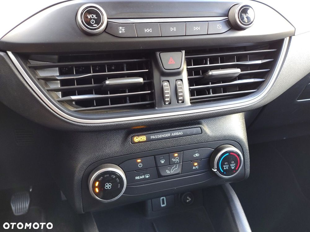 Ford Focus 1.5 EcoBlue Active Business - 19
