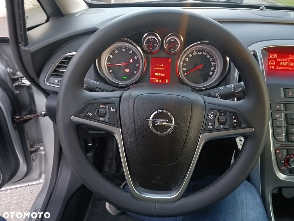 Opel Astra 1.4 EcoFLEX Cosmo - 17