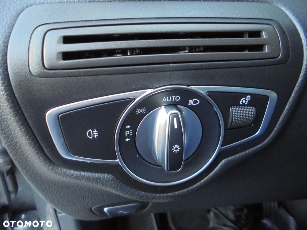 Mercedes-Benz GLC 300 de 4Matic 9G-TRONIC - 20