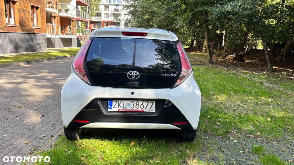 Toyota Aygo 1.0 VVT-i Sprint EU6 - 4
