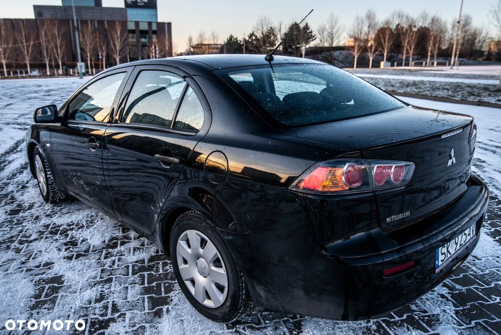 Mitsubishi Lancer 1.6 Inform - 3