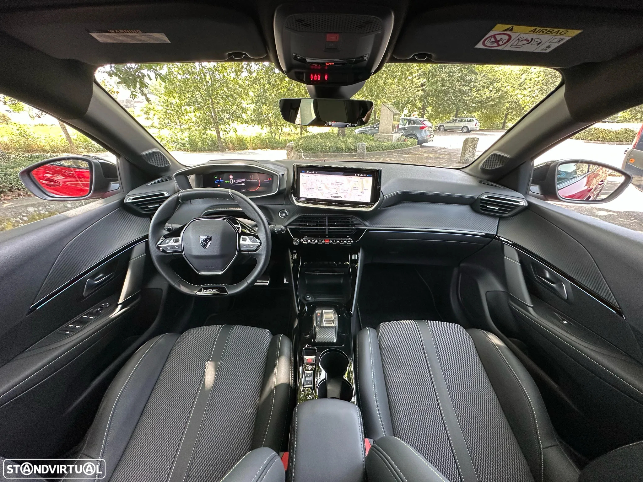 Peugeot e-208 50 kWh GT Pack - 10