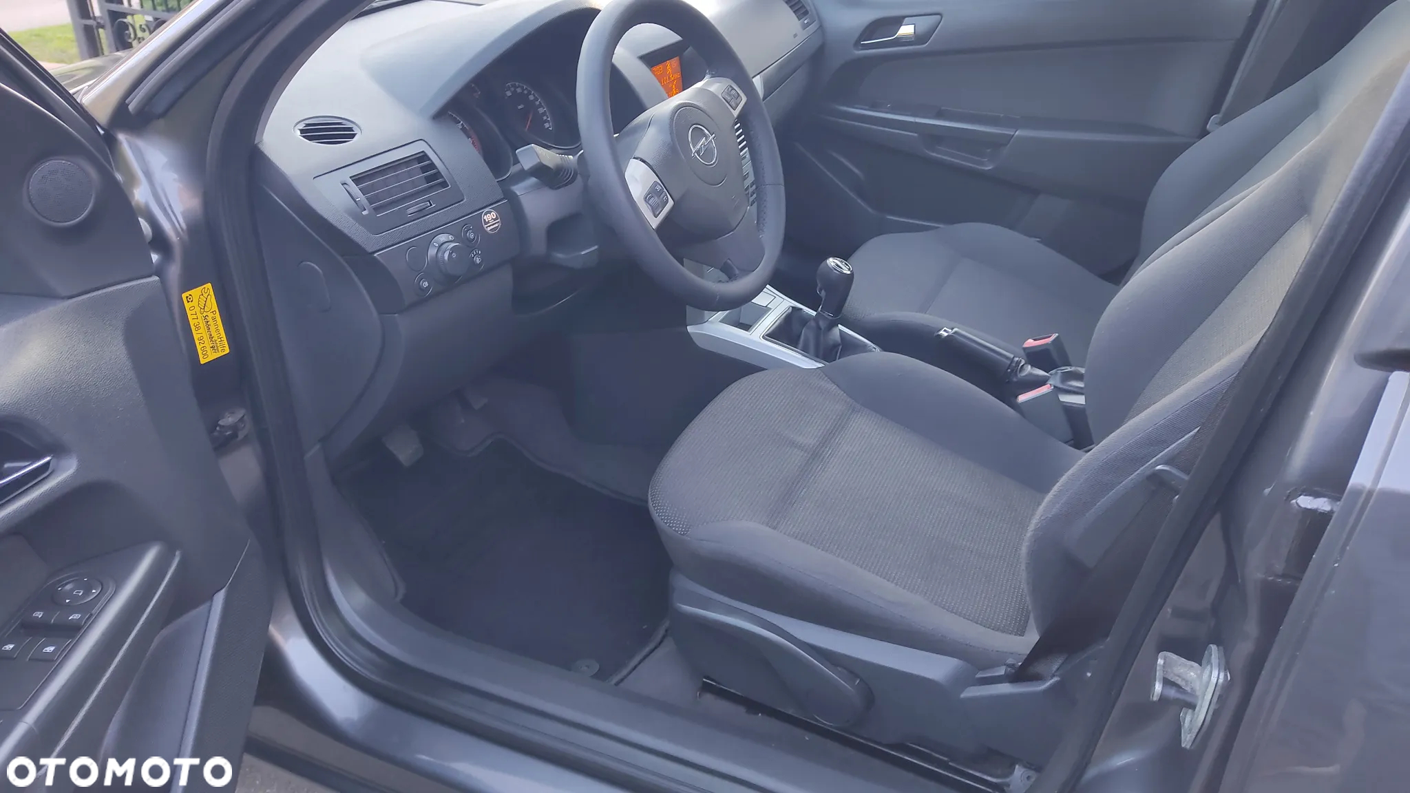 Opel Astra 1.6 Active - 11