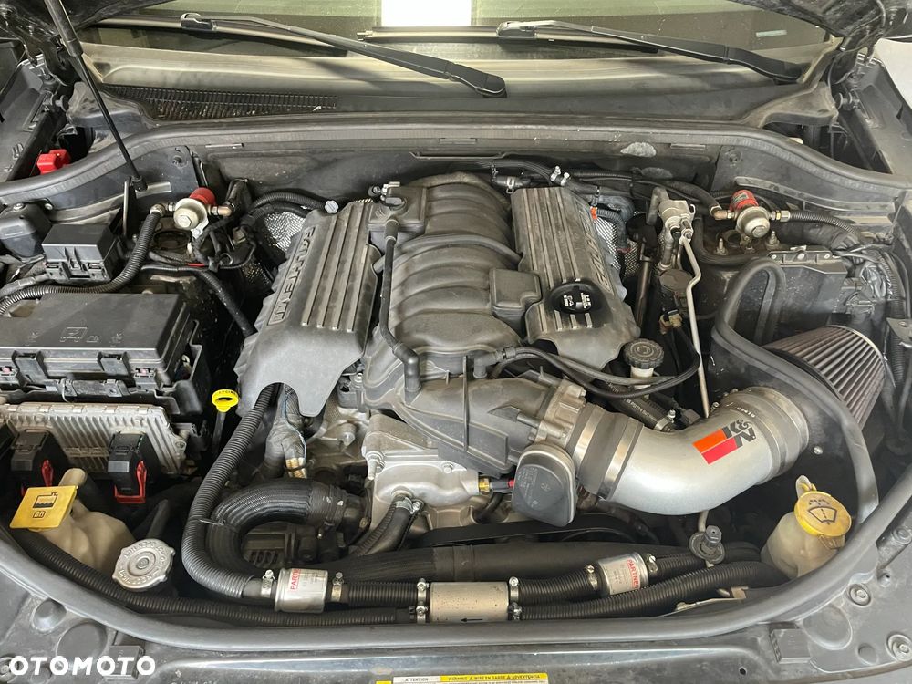 Jeep Grand Cherokee 6.4 V8 SRT8 - 8