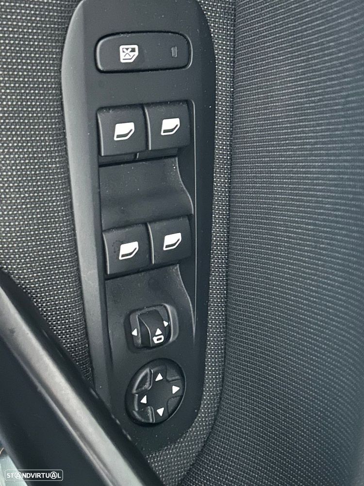 Peugeot 308 SW 1.5 BlueHDi Allure Pack EAT8 - 24