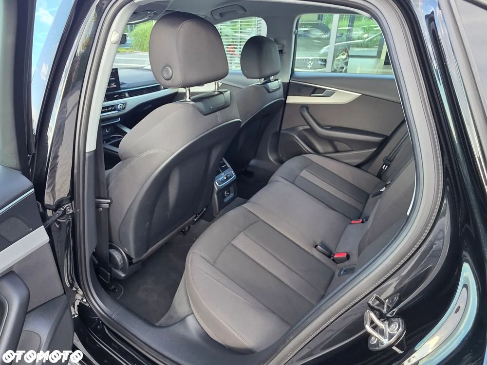 Audi A4 Limousine 35 TDI mHEV Advanced S tronic - 28