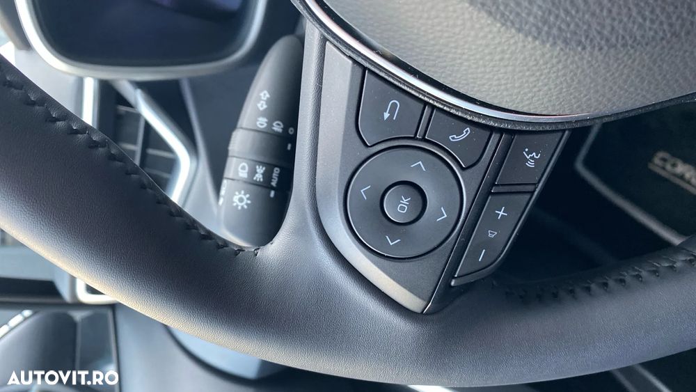 Toyota Corolla 1.8 HSD Business - 14