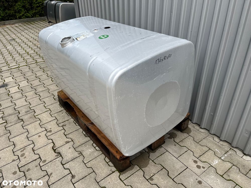 Zbiornik paliwa MAN TGX TGS 580 litrów bak - 2