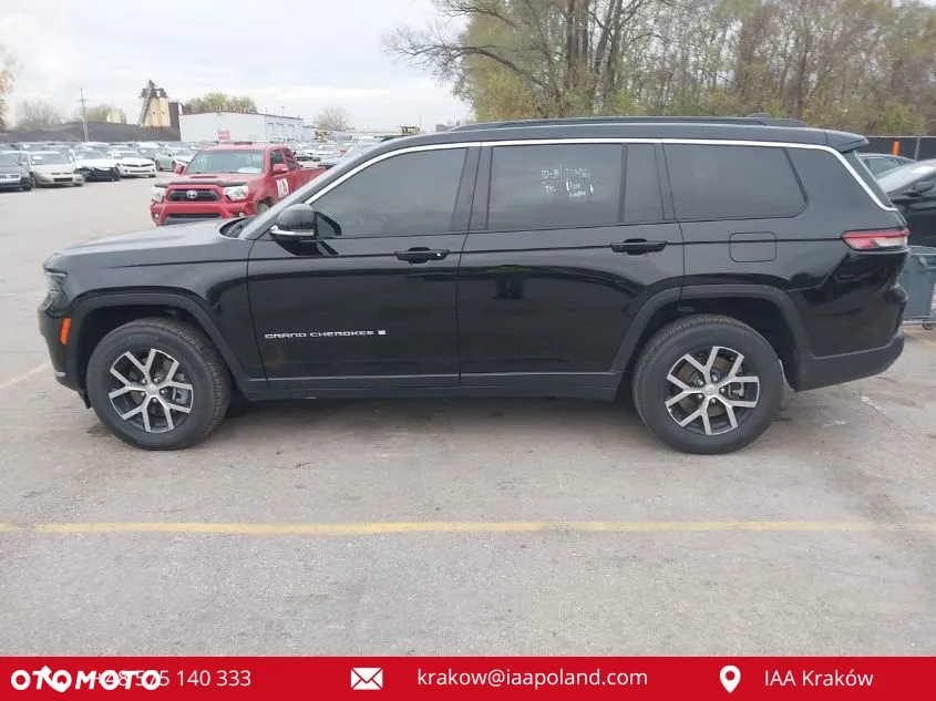 Jeep Cherokee - 13