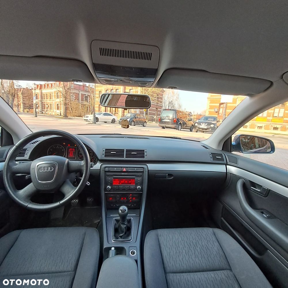 Audi A4 Avant 1.6 - 10