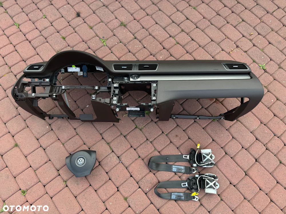 DESKA KONSOLA KOKPIT PODUSZKA PASY PASSAT B7 BRĄZOWA - 1