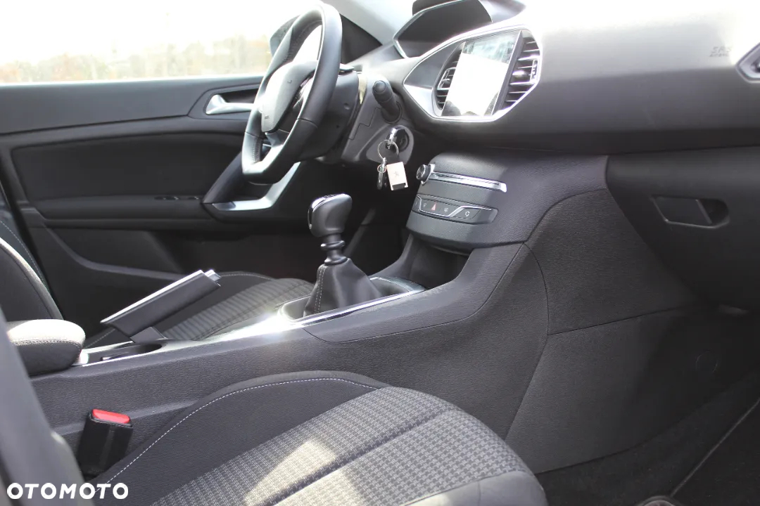 Peugeot 308 1.2 PureTech GPF Active Pack S&S - 12