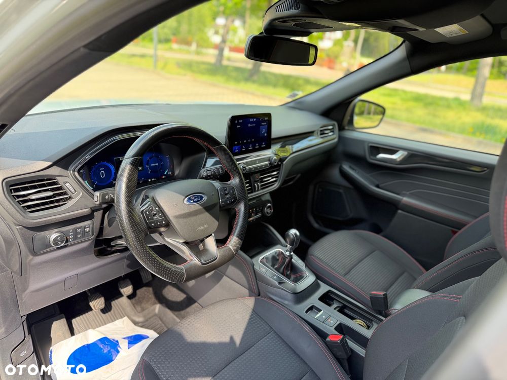 Ford Kuga 2.0 EcoBlue Hybrid ST-LINE - 23