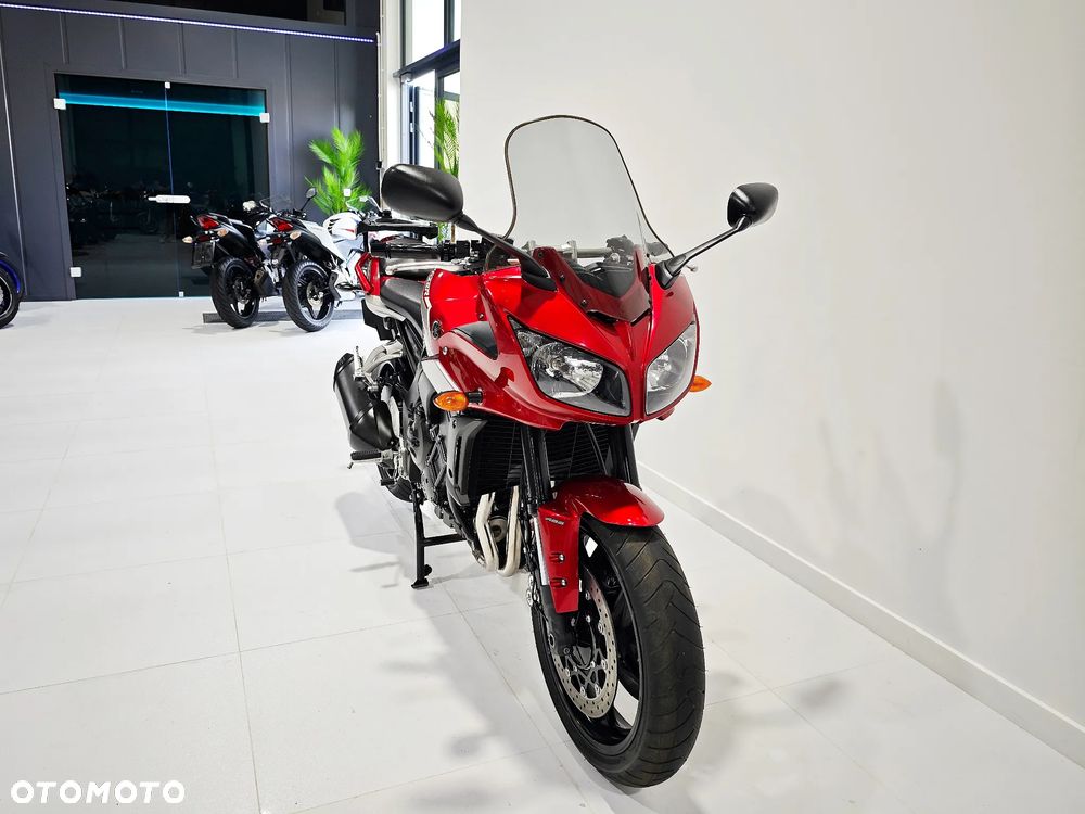 Yamaha FZ - 6